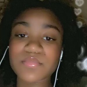 Meet your Posher, Leilani